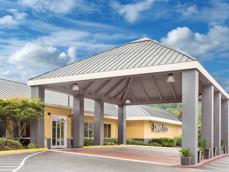 Days Inn By Wyndham Asheville/Mall Zewnętrze zdjęcie