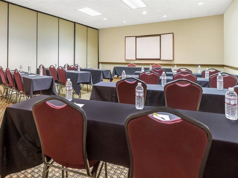 Days Inn By Wyndham Asheville/Mall Zewnętrze zdjęcie