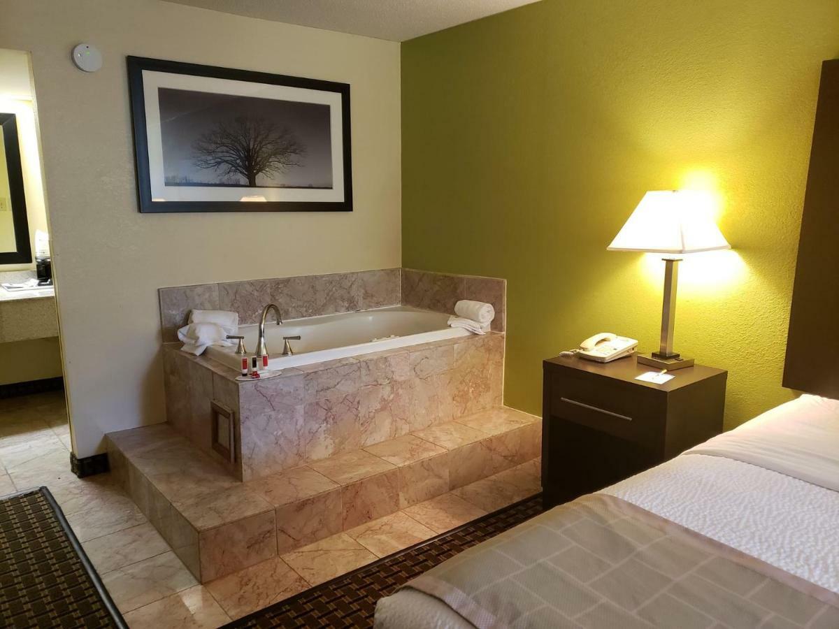 Days Inn By Wyndham Asheville/Mall Zewnętrze zdjęcie